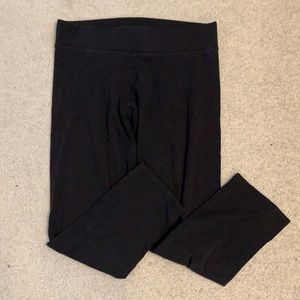 Hue Capri Leggings Black Size Small EUC